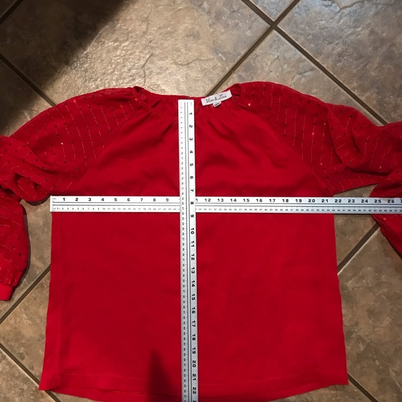 Vine & Love Red Blouse with puffy sequined sleeves size Small #2168 - Picture 4 of 6